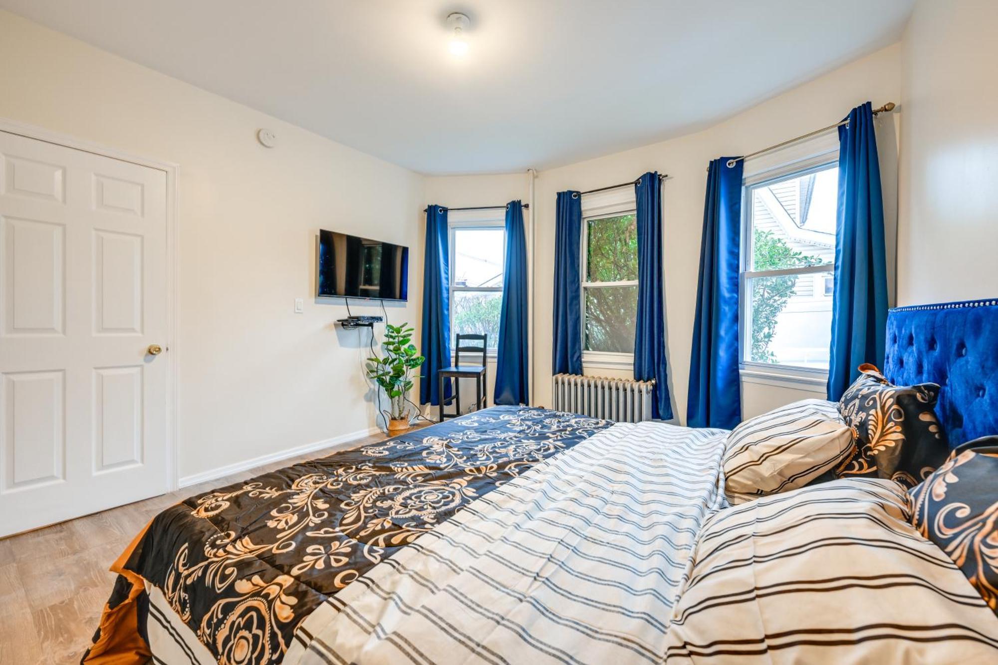Charming Long Island Home With Fenced Yard! 弗里波特 外观 照片